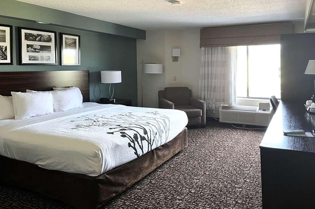 Spark By Hilton Augusta Bilik gambar