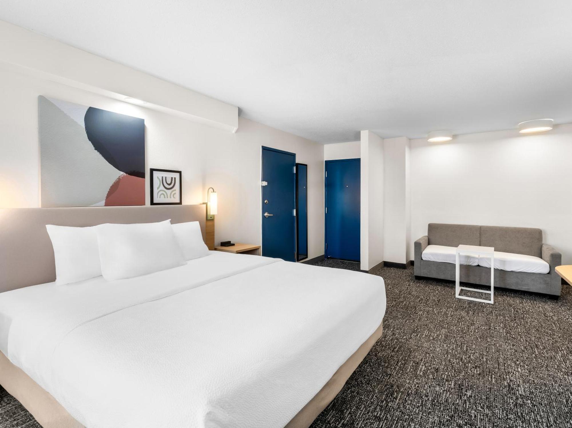 Spark By Hilton Augusta Luaran gambar