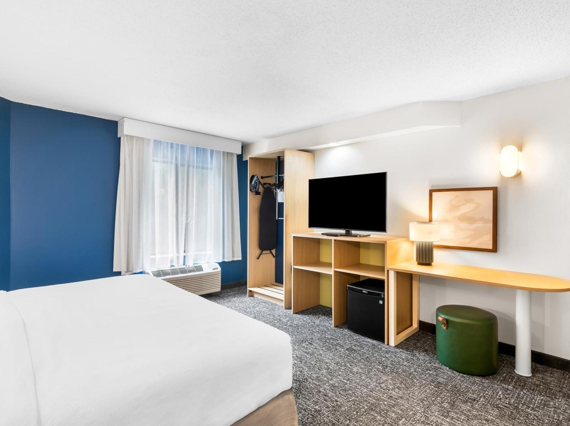 Spark By Hilton Augusta Luaran gambar