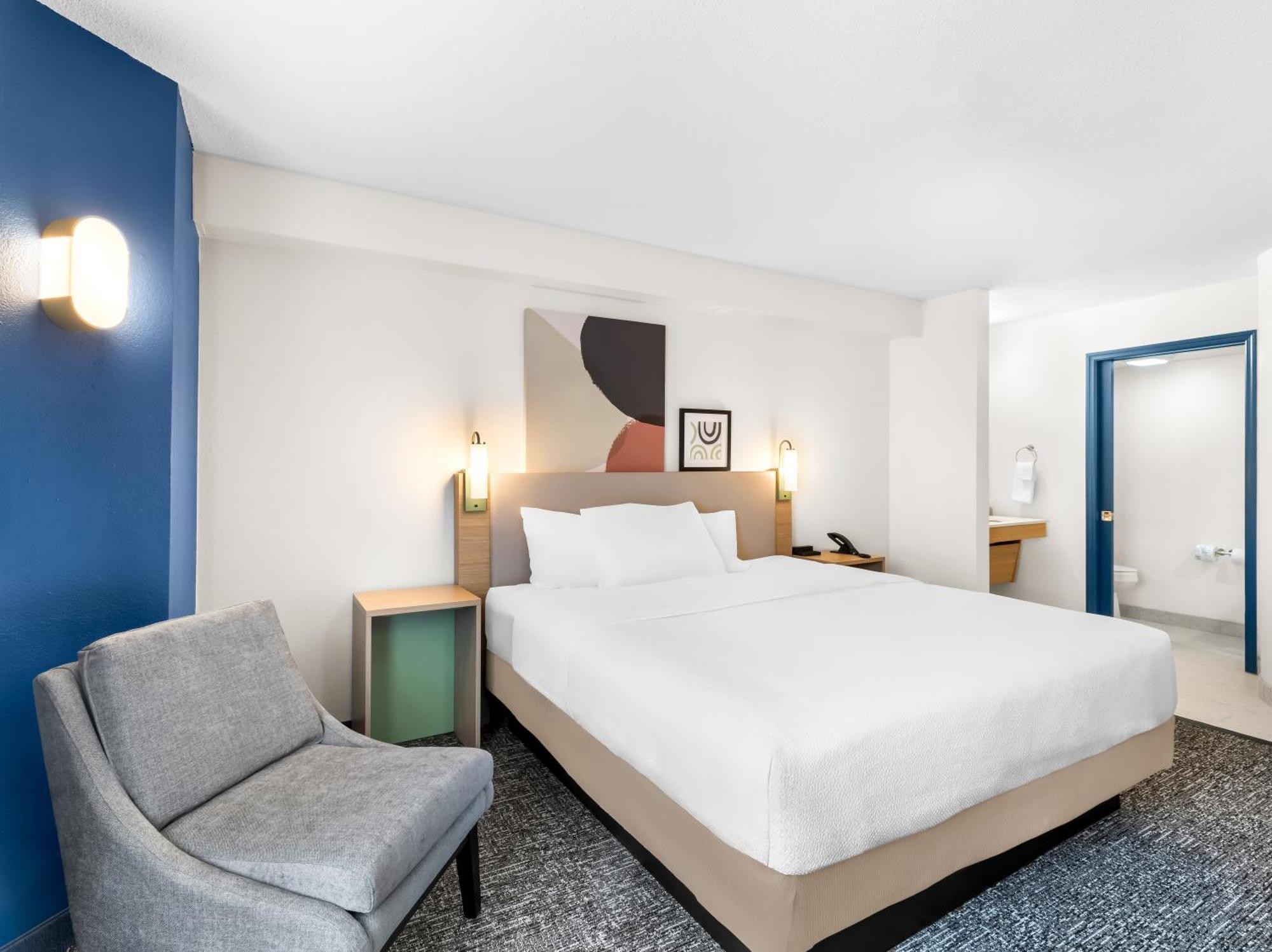 Spark By Hilton Augusta Luaran gambar