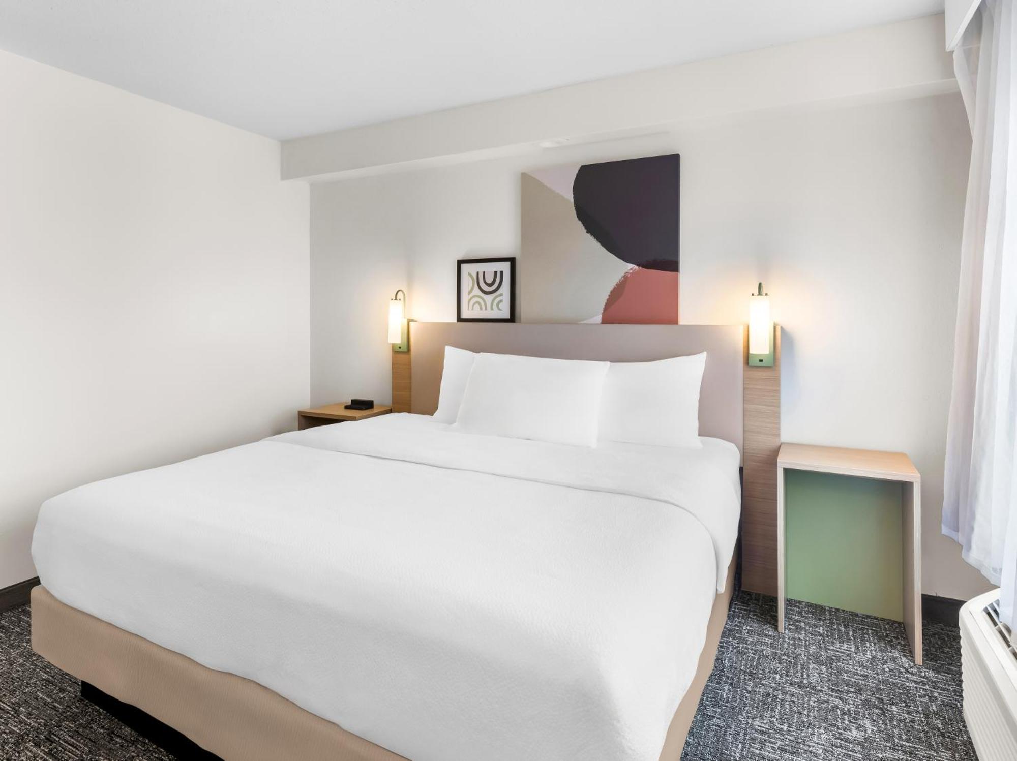 Spark By Hilton Augusta Luaran gambar