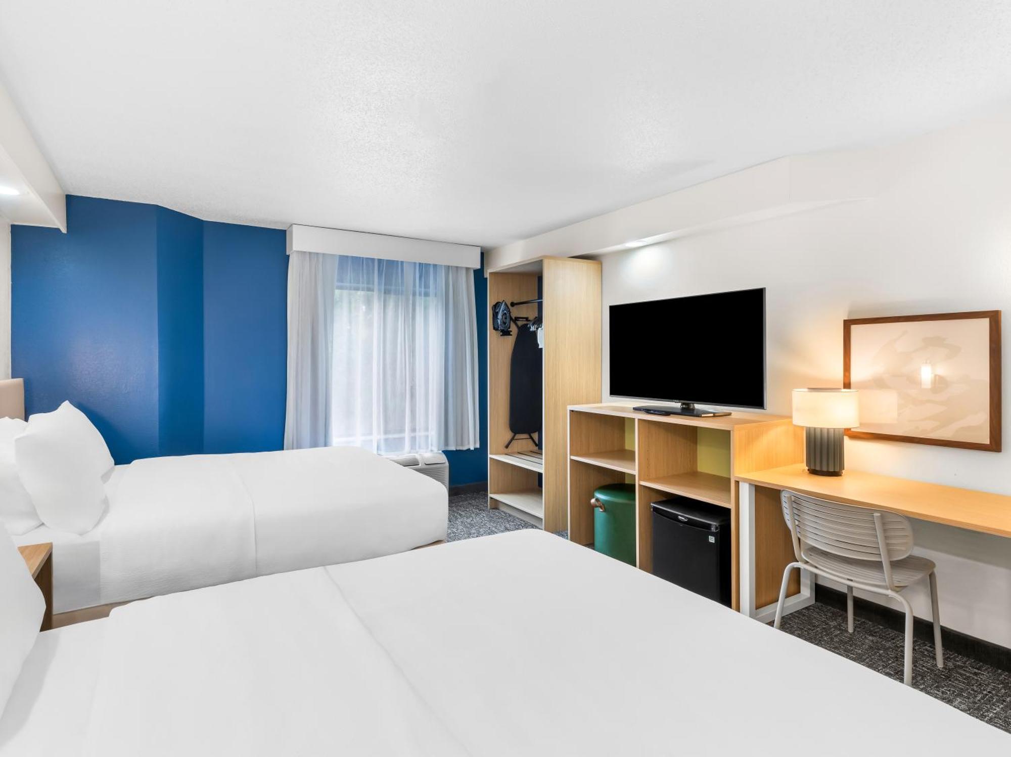 Spark By Hilton Augusta Luaran gambar